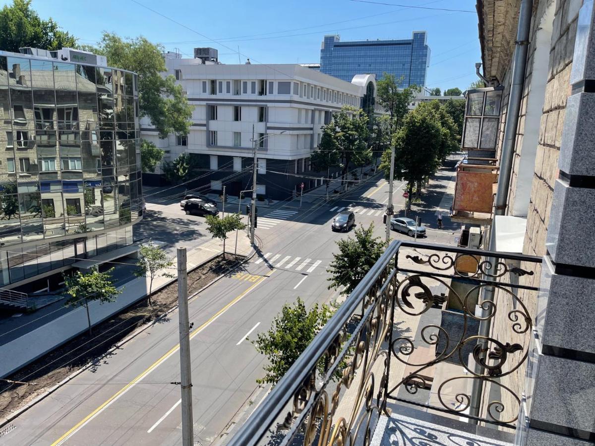 Prestige Apart-Hotel キシナウ エクステリア 写真